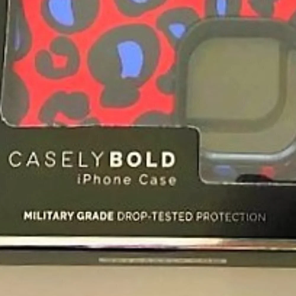 IPHONE 11 MAX INTO THE WILD LEOPARD PHONE CASE